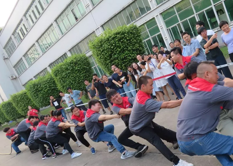 庆国庆 | 记LEwin乐玩显示“党群杯”拔河比赛